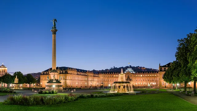Umzug nach Stuttgart – Bildmotiv: Neues Schloss am Schlossplatz